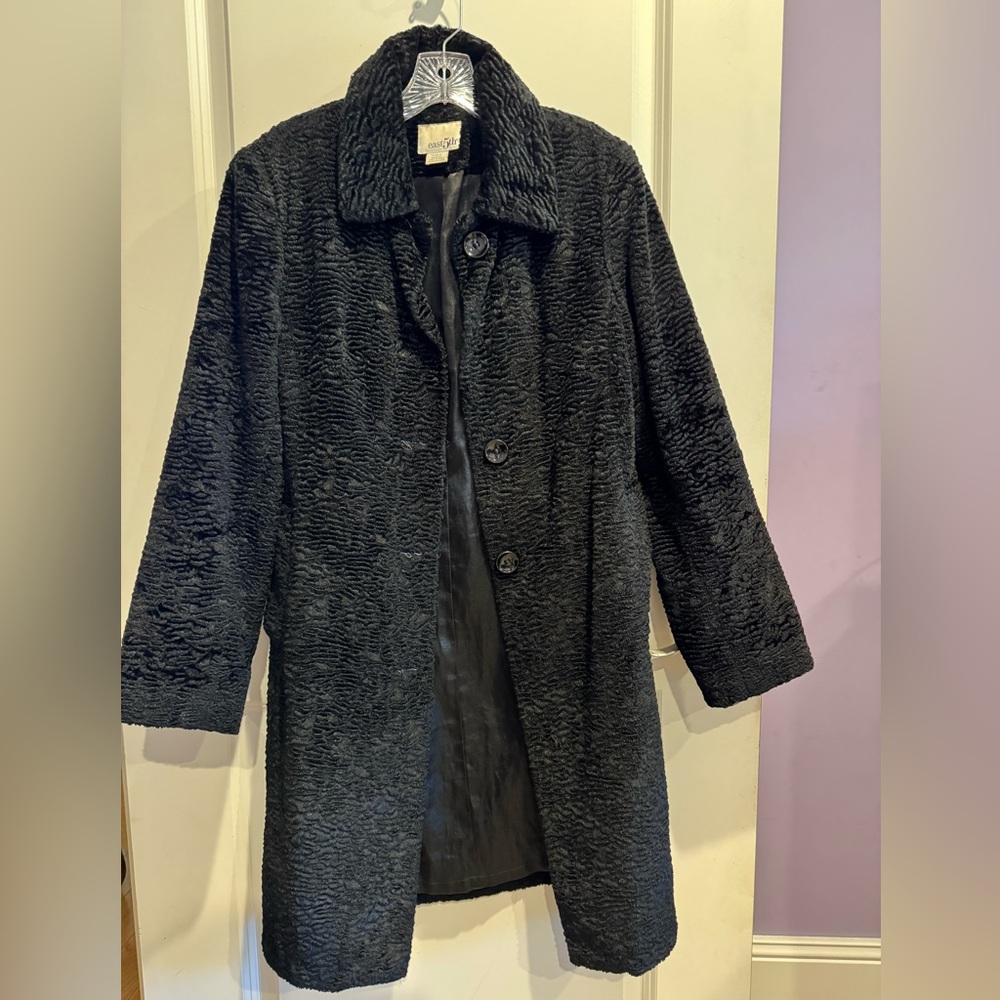 Chic Black Faux Fur Coat